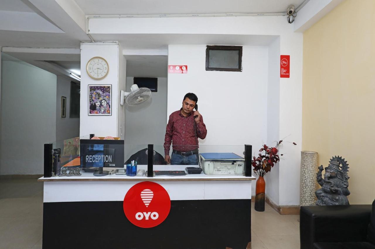Oyo 11392 The Hotel Grand Hospitality Noida Esterno foto
