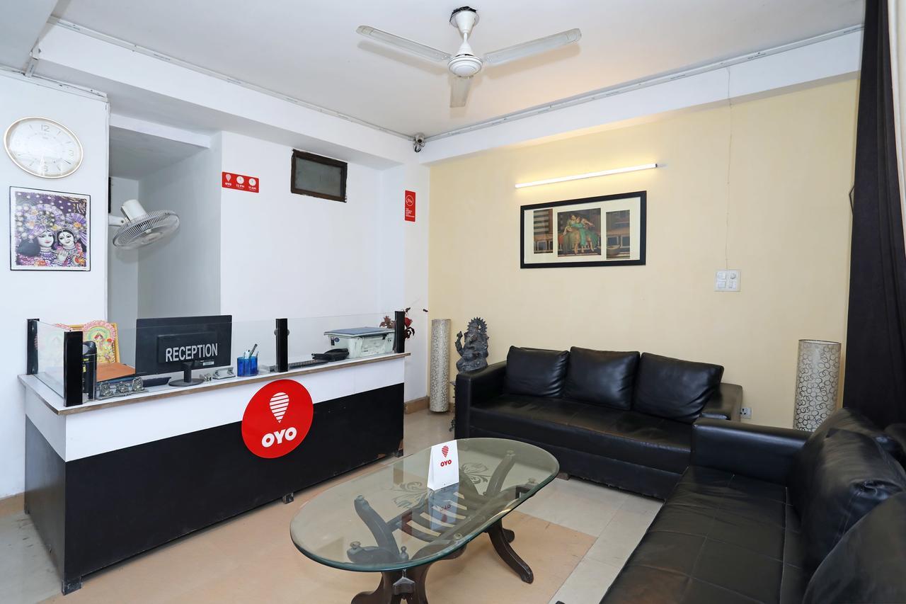 Oyo 11392 The Hotel Grand Hospitality Noida Esterno foto